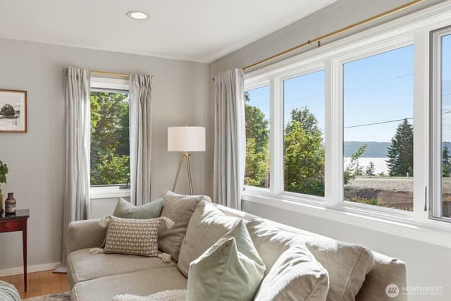 Property photo for 1113 Goat Trail Road, Mukilteo photo 5