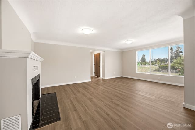Property photo for 4832 Rucker Avenue, Everett photo 5