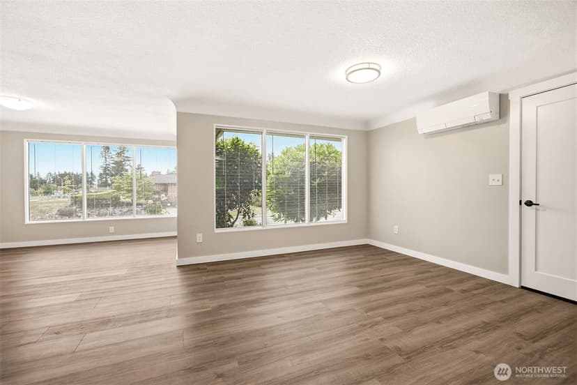 Property photo for 4832 Rucker Avenue, Everett photo 7