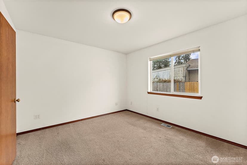 Property photo for 628 S 117th Street, Tacoma photo 19