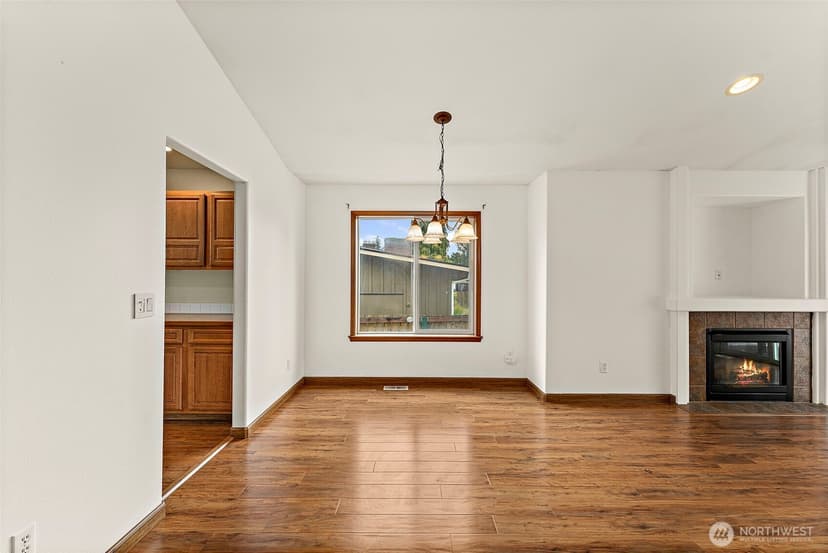 Property photo for 628 S 117th Street, Tacoma photo 11