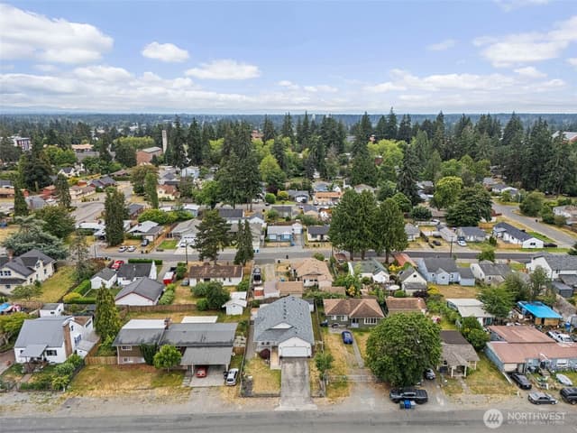 Property photo for 628 S 117th Street, Tacoma photo 3