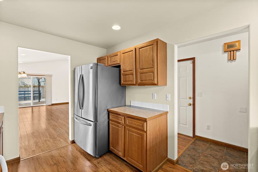 Property photo for 628 S 117th Street, Tacoma photo 7