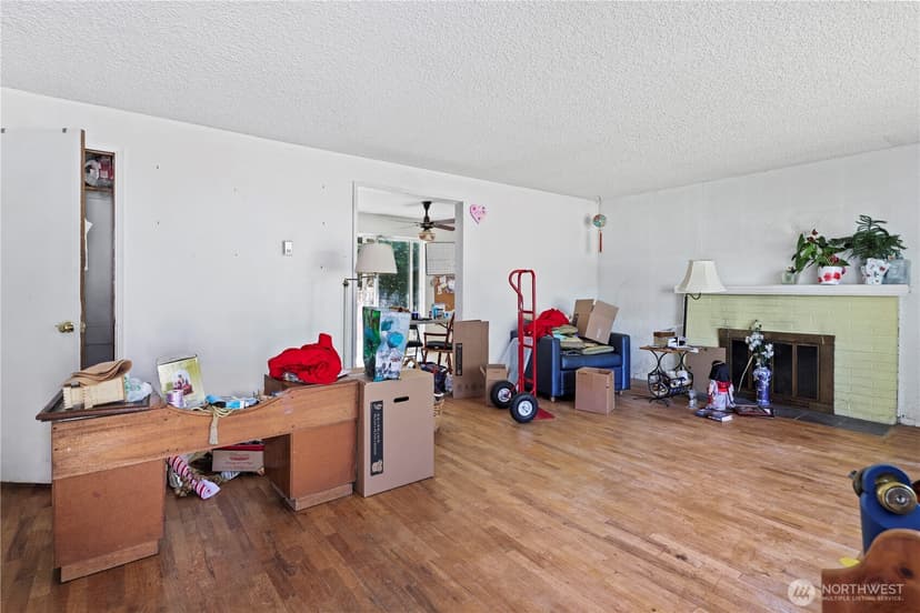 Property photo for 21515 16th Place W, Lynnwood photo 8