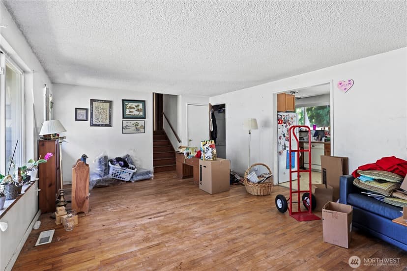 Property photo for 21515 16th Place W, Lynnwood photo 7