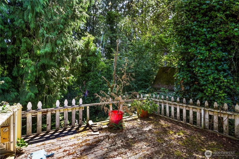 Property photo for 21515 16th Place W, Lynnwood photo 6