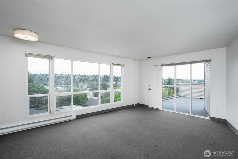 Property photo for 650 W Bertona Street, Seattle photo 4