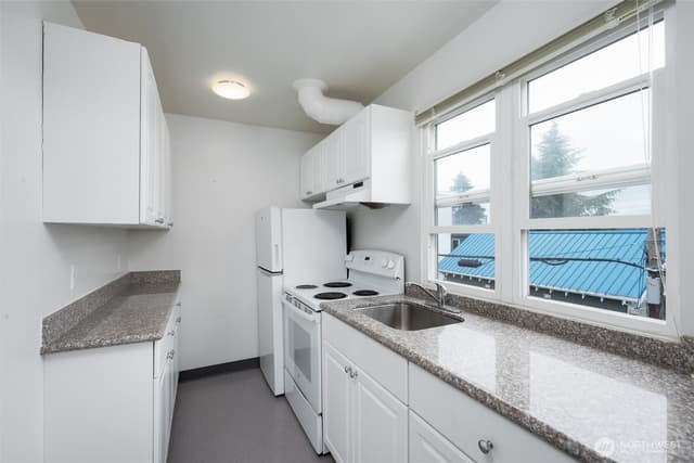 Property photo for 650 W Bertona Street, Seattle photo 3