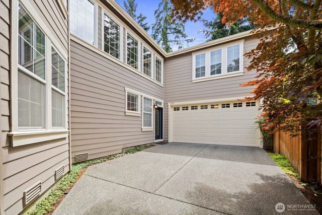 Property photo for 533 3rd Avenue S, Kirkland photo 5
