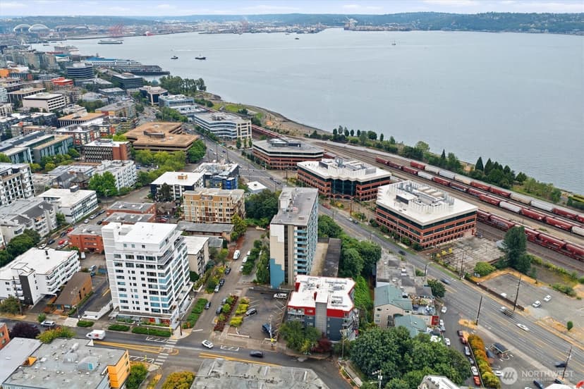 Property photo for 507 W Mercer Street #104, Seattle photo 39