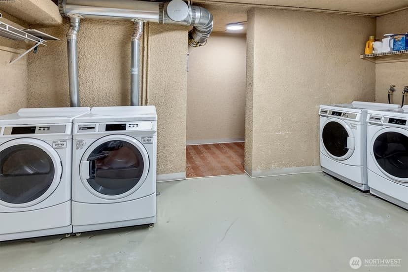Property photo for 507 W Mercer Street #104, Seattle photo 26