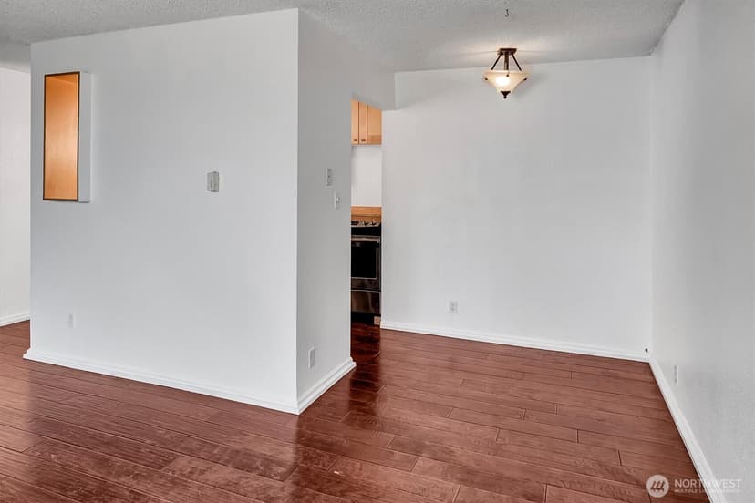 Property photo for 507 W Mercer Street #104, Seattle photo 14