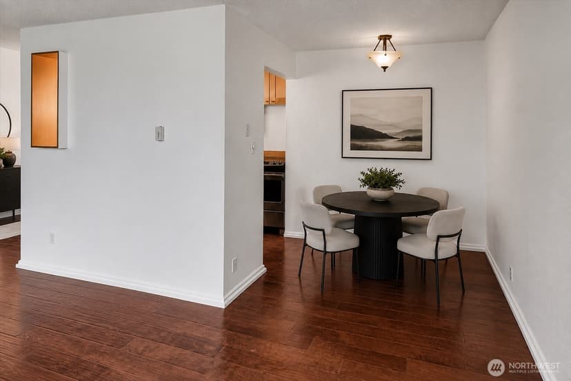 Property photo for 507 W Mercer Street #104, Seattle photo 13