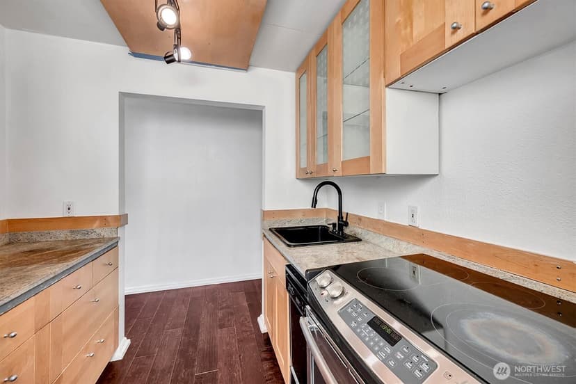 Property photo for 507 W Mercer Street #104, Seattle photo 18