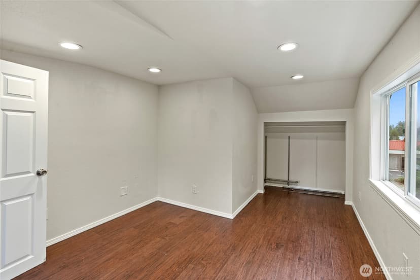 Property photo for 4012 Rucker Avenue, Everett photo 13