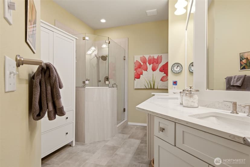 Property photo for 9014 71st Street Ct SW, Lakewood photo 14
