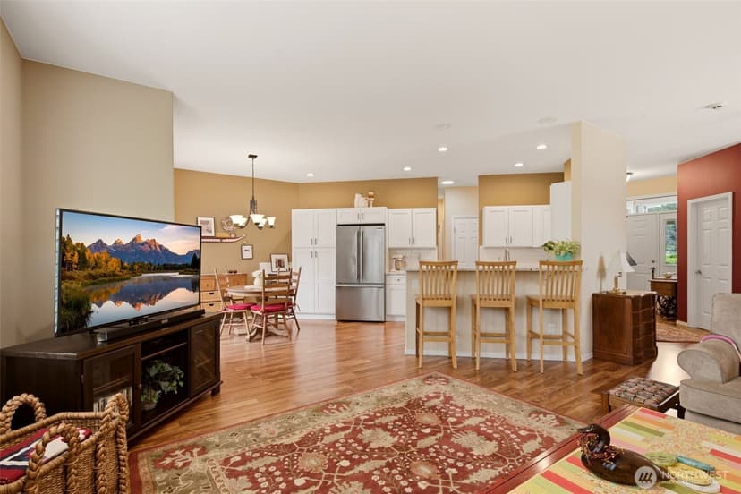 Property photo for 9014 71st Street Ct SW, Lakewood photo 7