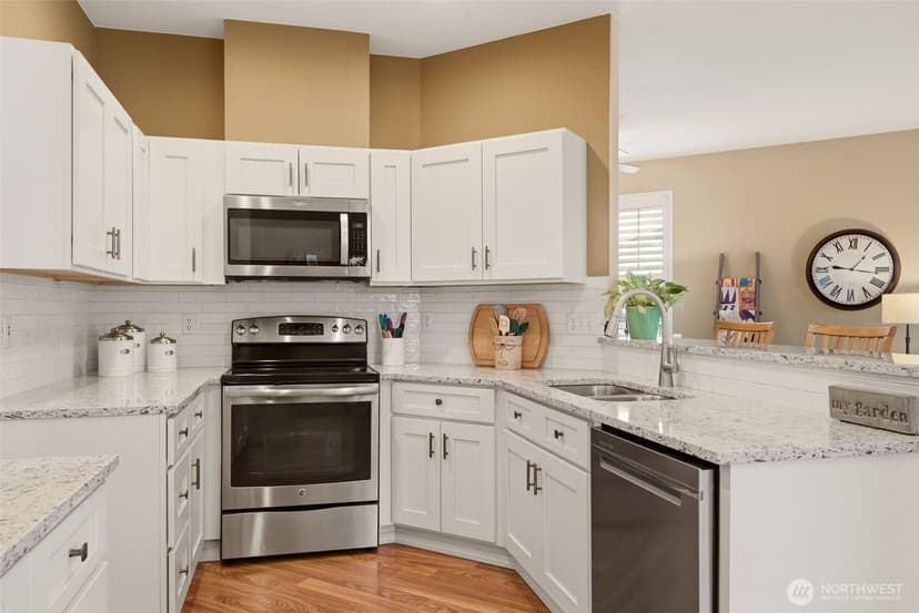 Property photo for 9014 71st Street Ct SW, Lakewood photo 11