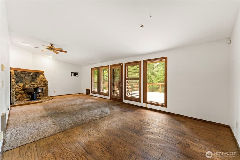 Property photo for 10500 SW Wicks Lake Rd, Port Orchard photo 4