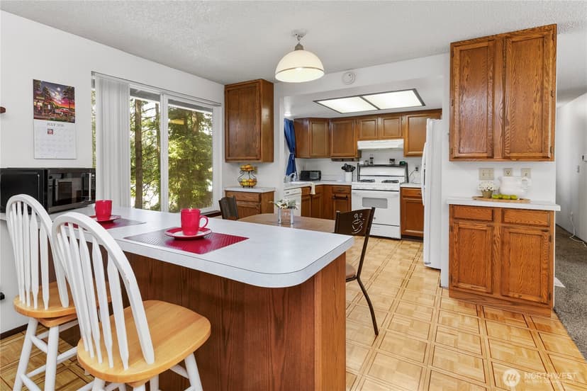 Property photo for 3920 Celeste Court SE, Port Orchard photo 8