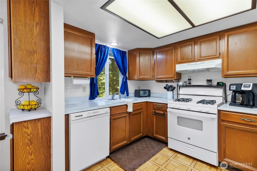 Property photo for 3920 Celeste Court SE, Port Orchard photo 7
