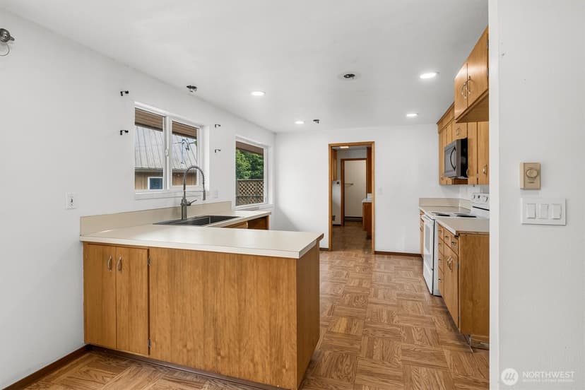 Property photo for 22721 Pioneer Highway, Stanwood photo 10