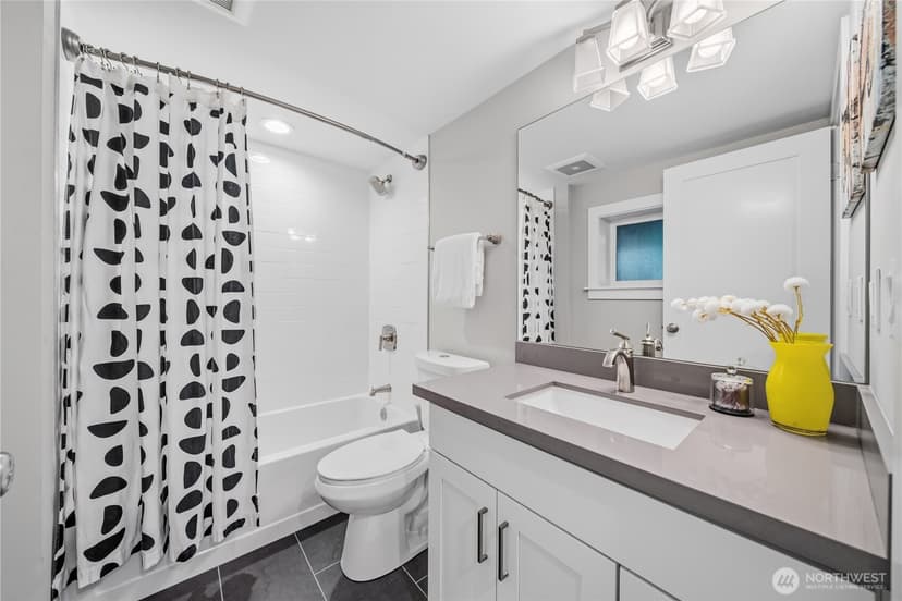 Property photo for 521 NE 85th, Seattle photo 24