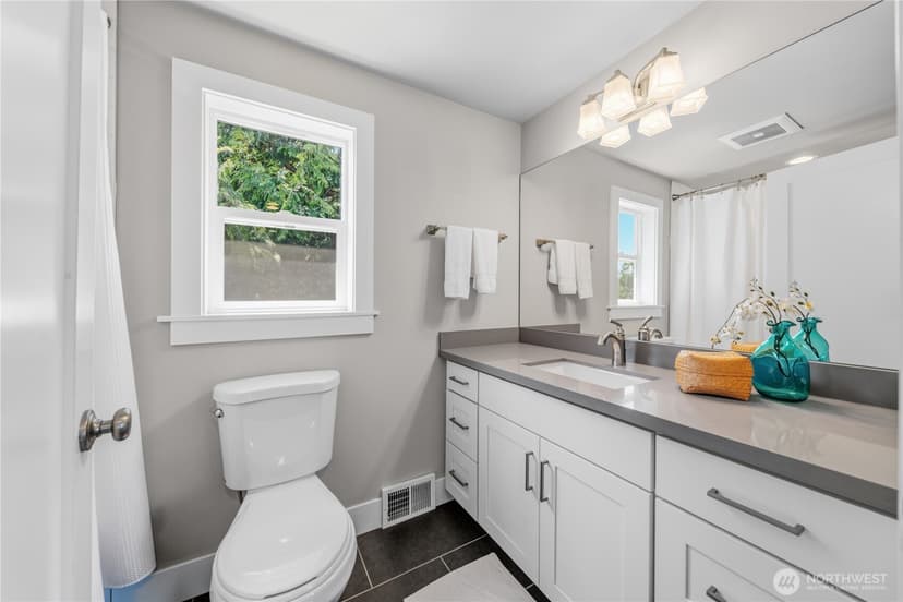 Property photo for 521 NE 85th, Seattle photo 21