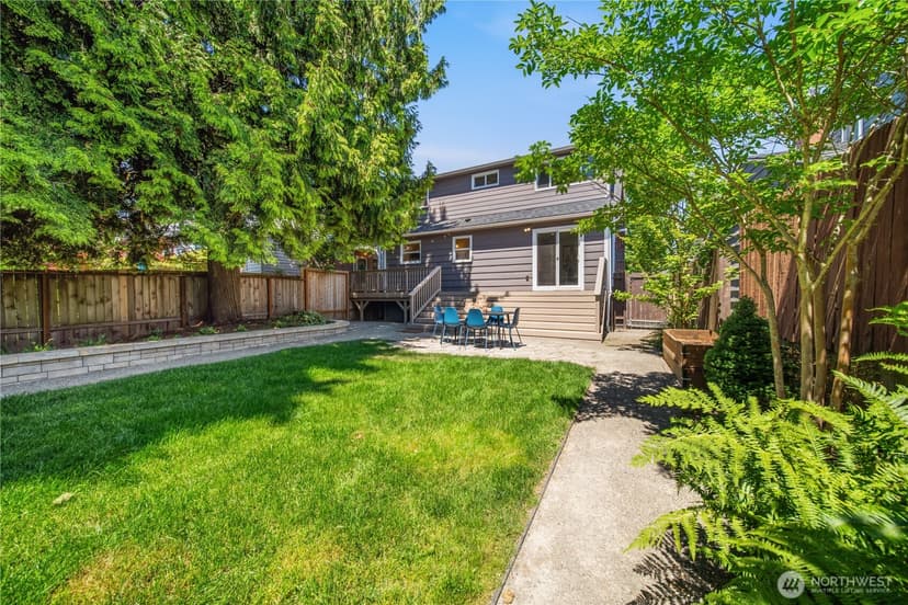 Property photo for 521 NE 85th, Seattle photo 2