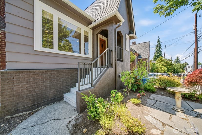 Property photo for 521 NE 85th, Seattle photo 3