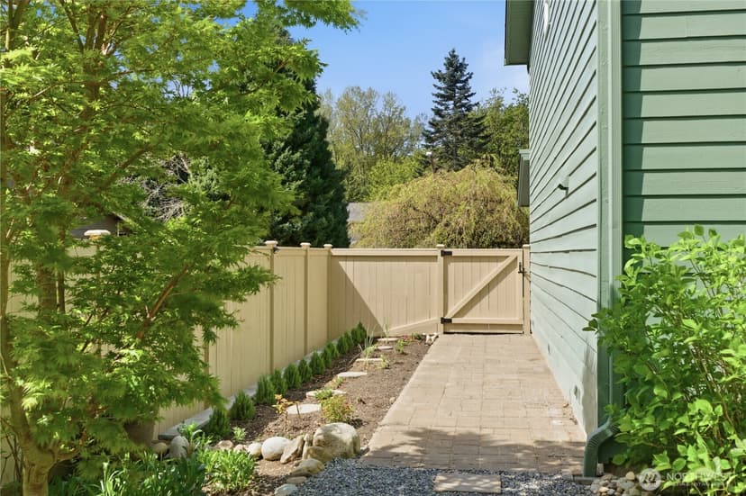 Property photo for 13314 78th Place NE, Kirkland photo 22