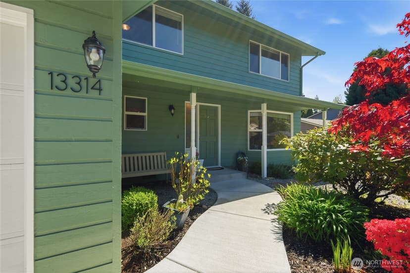 Property photo for 13314 78th Place NE, Kirkland photo 2