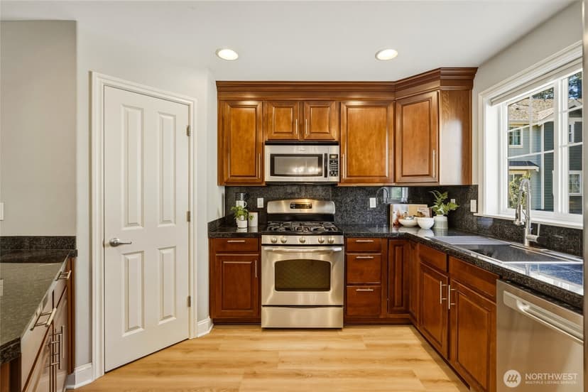 Property photo for 21410 50th Avenue W #2, Mountlake Terrace photo 5