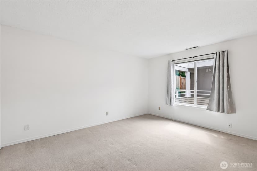 Property photo for 11430 99th Place NE #7, Kirkland photo 25