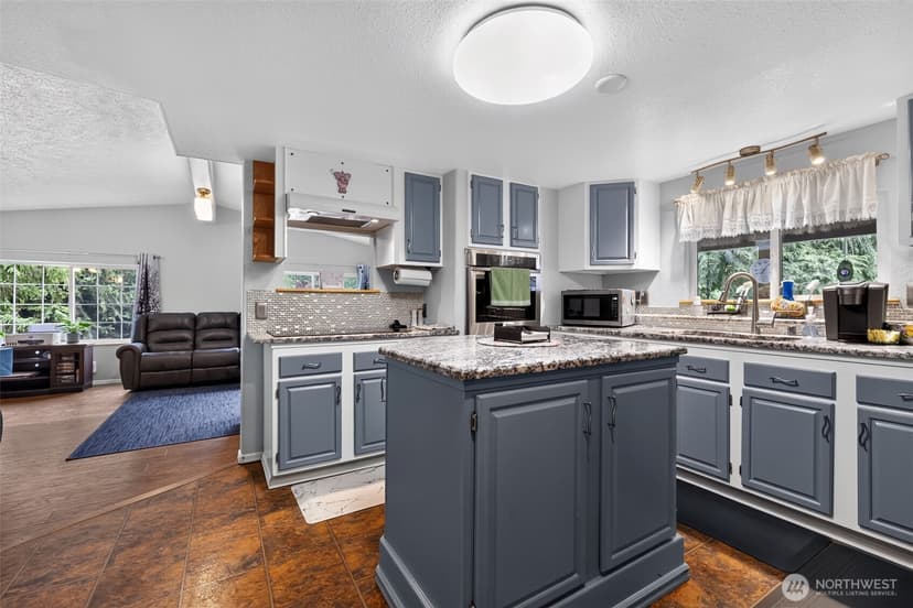 Property photo for 20614 124th Street E, Bonney Lake photo 9
