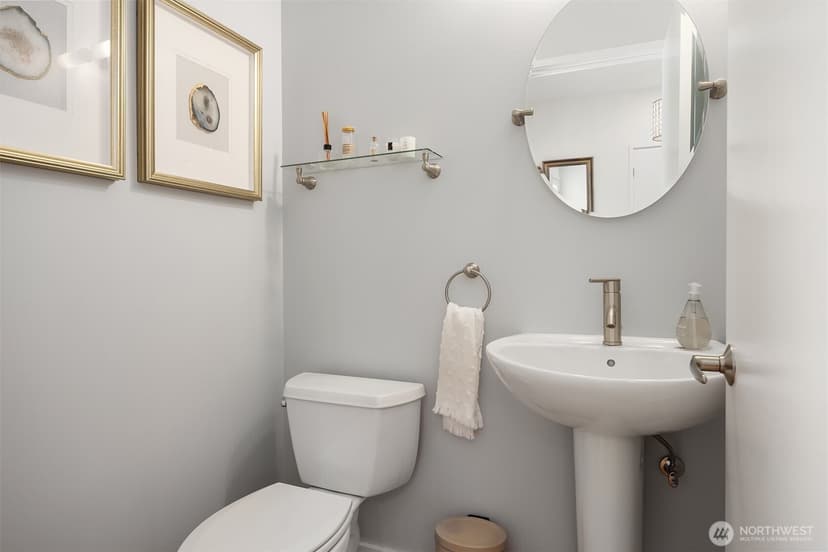 Property photo for 209 27th Avenue E #B, Seattle photo 17
