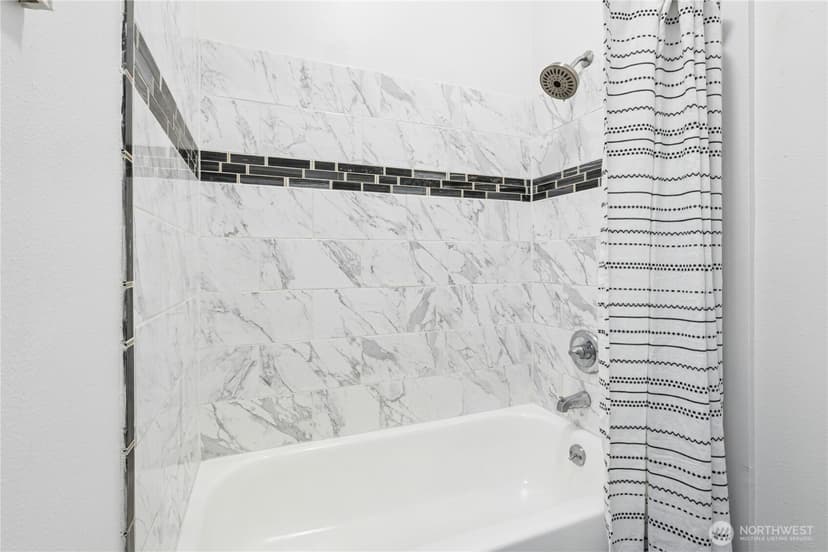 Property photo for 7530 43rd Avenue S #B, Seattle photo 31