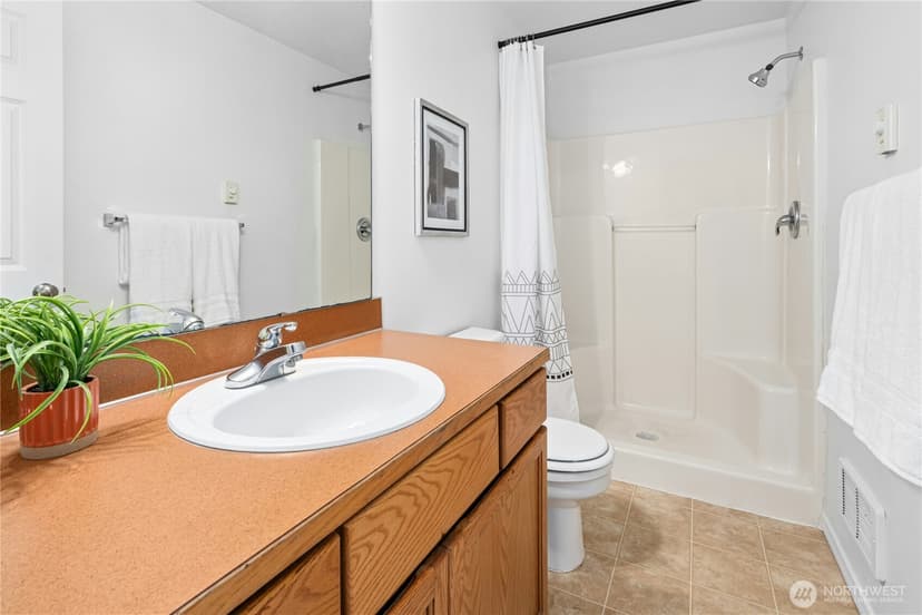 Property photo for 7530 43rd Avenue S #B, Seattle photo 10
