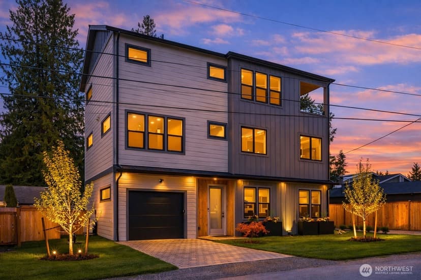Property photo for 215 NE 123rd Street, Seattle