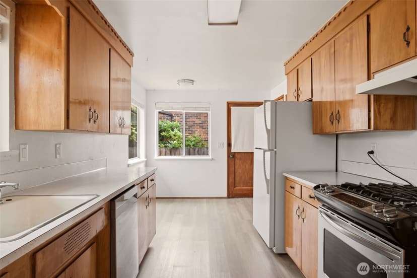 Property photo for 1633 S Geiger, Tacoma photo 11