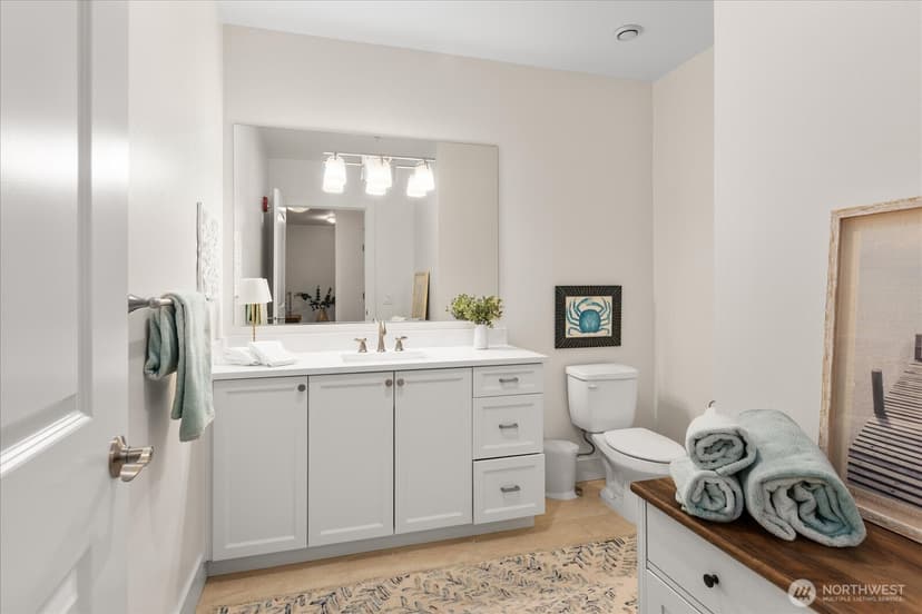 Property photo for 45 Pine Street #101, Edmonds photo 14