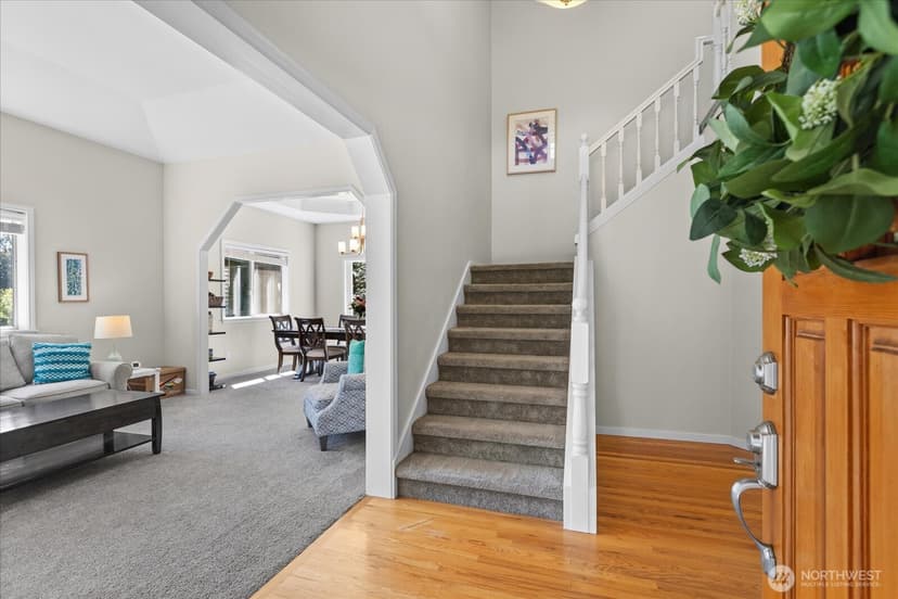 Property photo for 18223 Yew Way, Snohomish photo 22