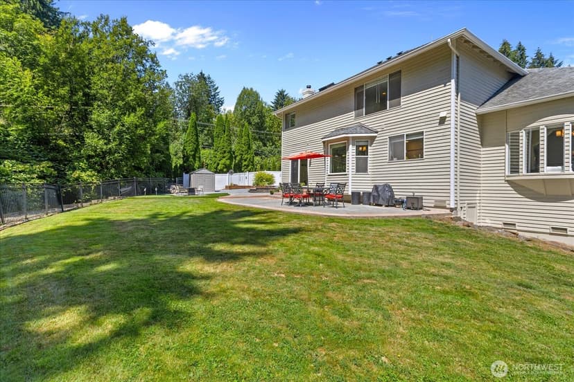 Property photo for 18223 Yew Way, Snohomish photo 34