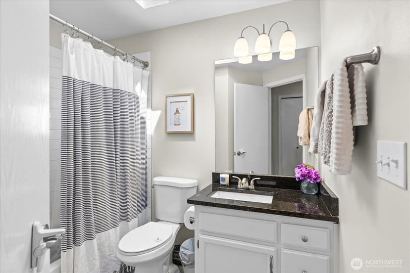 Property photo for 18223 Yew Way, Snohomish photo 30