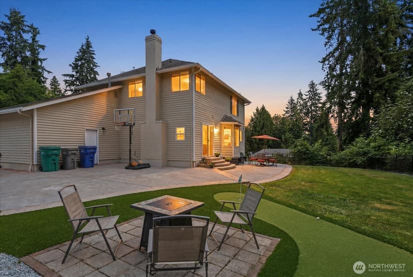 Property photo for 18223 Yew Way, Snohomish photo 32