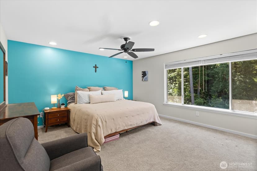 Property photo for 18223 Yew Way, Snohomish photo 23