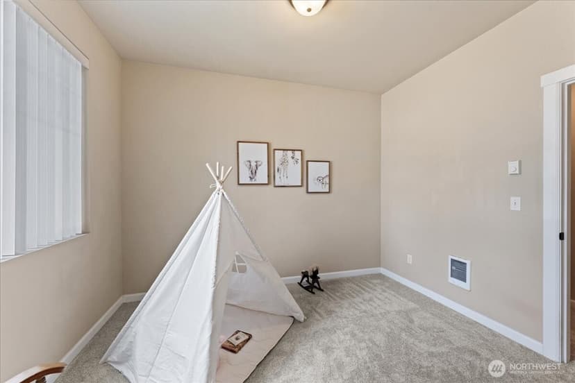 Property photo for 17820 35th Avenue E, Tacoma photo 25