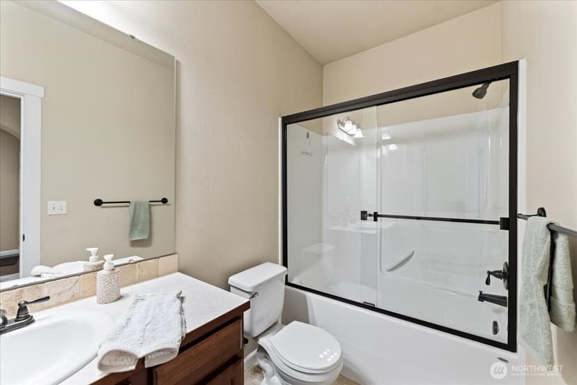 Property photo for 17820 35th Avenue E, Tacoma photo 27