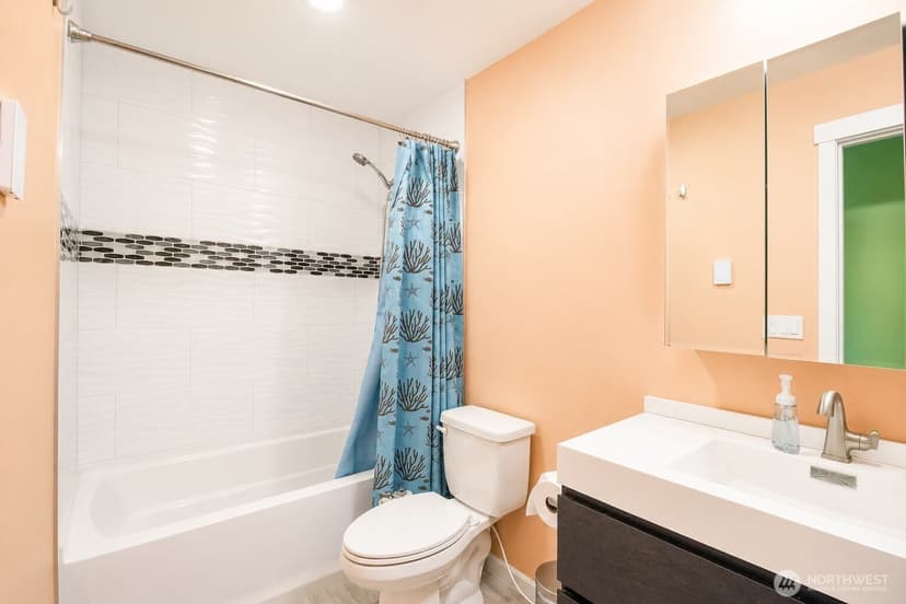 Property photo for 744 SE Evergreen Avenue, Ocean Shores photo 14
