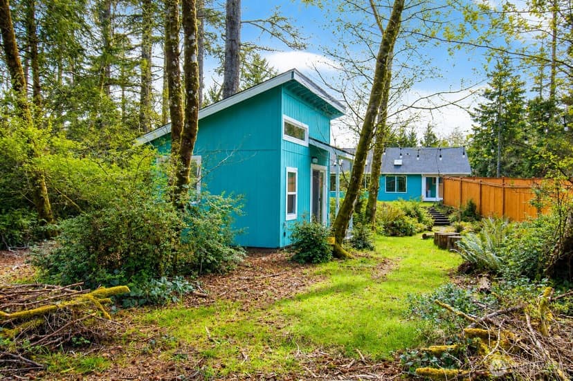 Property photo for 744 SE Evergreen Avenue, Ocean Shores photo 17
